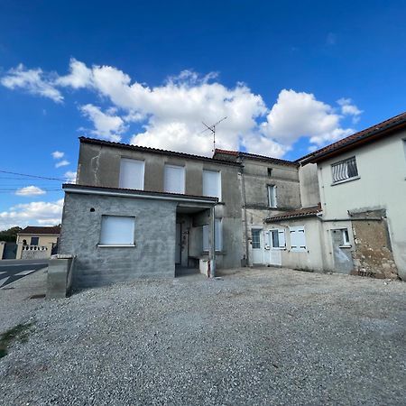 180B - Duplex T2 Tout Confort - Wifi Netflix Le Gond-Pontouvre Eksteriør bilde